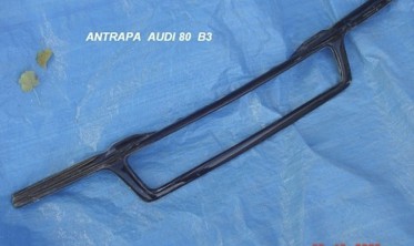 Решітка радіатора з накладками на фари Audi 80 B3 фото
