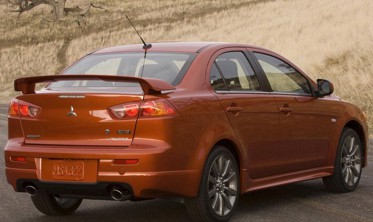 Спойлер Mitsubishi Lancer X (стекловолокно) фото