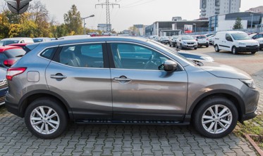 пороги (подножки боковые) Nissan Qashqai  фото
