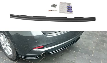 Центральний дифузор заднього бампера Mazda 3 BN Mk3 фото