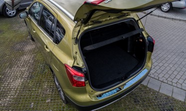 защитная накладка заднего бампера Suzuki S-Cross фото