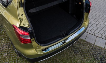 защитная накладка заднего бампера Suzuki S-Cross фото