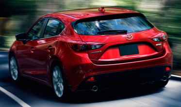 Захисна накладка порогу багажника Mazda 3 фото