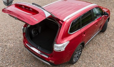 Защитная накладка заднего бампера Mitsubishi Outlander III хром фото