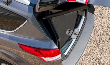 захисні накладки порогу багажника Ford Kuga II фото