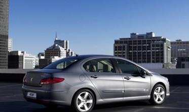 защитная накладка заднего бампера Peugeot 408 фото