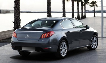 захисна накладка заднього бампера Peugeot 508 фото