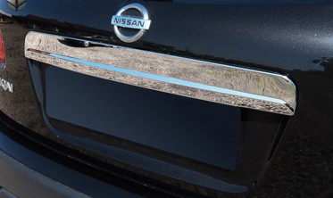 хром накладка на кришку багажника Nissan Qashqai фото