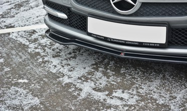 Тюнінгова накладка на передній бампер Mercedes SLK R172 верс.1 фото