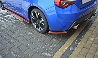 Бічні дифузори заднього бампера з червоною смугою Subaru BRZ верс.2 фото