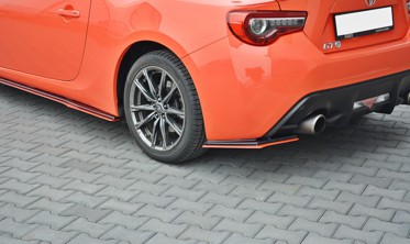Боковые диффузоры заднего бампера с красной полосой Toyota GT86 верс.2 фото