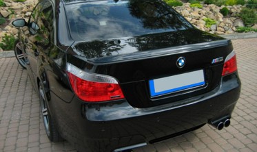 Спойлер кришки багажника BMW E60 М5 фото