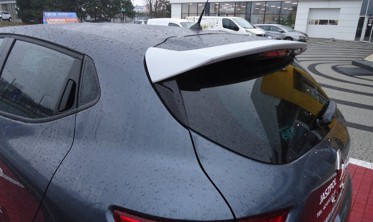 Спойлер на кришку багажника RENAULT CLIO IV фото