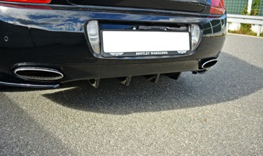 Центральний дифузор заднього бампера Bentley Continental GT фото