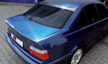 бленда на заднє скло BMW 3 E36 sedan (FK) фото