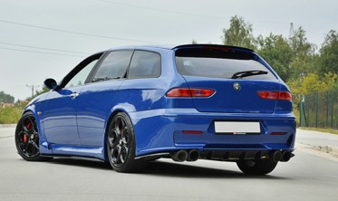Центральний дифузор заднього бампера Alfa Romeo 156 GTA універсал фото