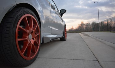 RACING накладки под пороги Ford Fiesta MK7 ST Facelift фото