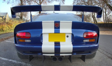 Центральний диффузор заднего бампера Dodge Viper GTS фото