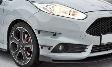 Боковые накладки переднего бампера Ford Fiesta MK7 ST рестайл фото