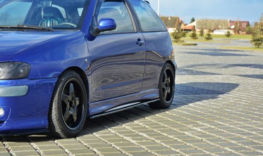 Диффузоры боковые на пороги Seat Ibiza MK2 Facelift Cupra фото