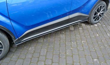 Тюнинговые диффузоры боковых порогов Toyota C-HR фото