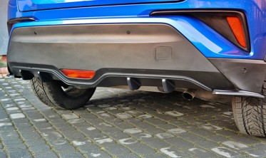 Диффузор центральный на задний бампер Toyota C-HR фото