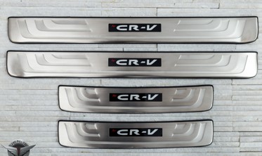 захисні накладки на пороги з LED підсвічуванням Honda CR-V фото