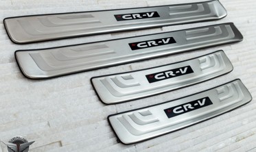 захисні накладки на пороги з LED підсвічуванням Honda CR-V фото