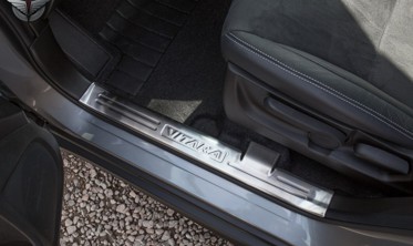 захисні накладки на пороги Suzuki Vitara II фото