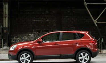 защитные накладки на пороги Nissan Qashqai фото