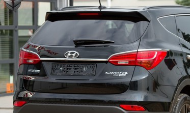 накладка на заднюю крышку багажника Hyundai Santa Fe фото