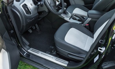 захисні накладки на пороги з написом Kia Sportage R фото
