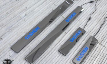 защитные накладки на пороги с LED подсветкой Nissan Qashqai фото