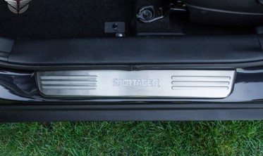 защитные накладки на пороги с LED подсветкой Kia Sportage фото