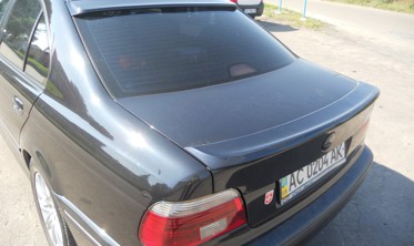 Бленда (накладка) заднього скла BMW 5 E39 фото