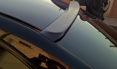 бленда, накладка заднього скла BMW 5 E60 фото