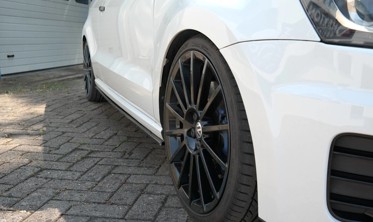 Диффузоры тюнинговые под пороги Volkswagen Polo MK5 R WRC фото