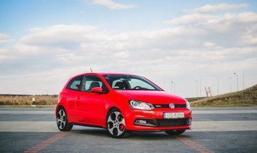 Диффузоры под пороги Volkswagen Polo MK5 версия GTI 6R дорестайл фото