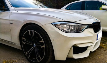бампер передний BMW F30, F31 без противотуманок фото