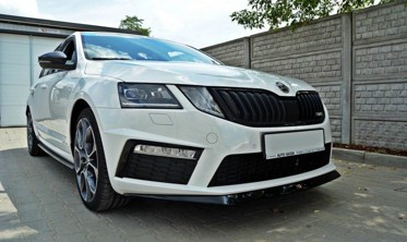 Накладка переднього бампера Skoda Octavia 3 версія RS (вер.2) фото