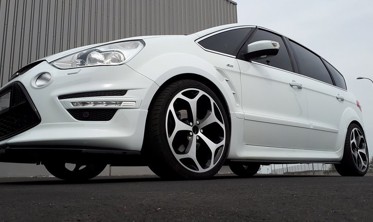 Бічні дифузори порогів Ford S-Max Titanium фото