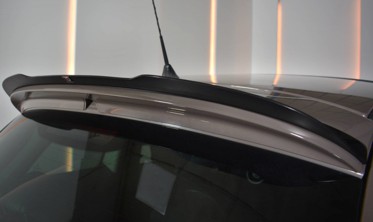 Накладка на спойлер багажника Fiat 500 Hatchback Sport дорестайл фото