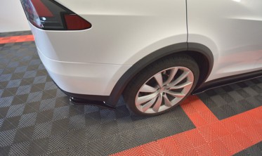 Боковые диффузоры заднего бампера Tesla Model X фото