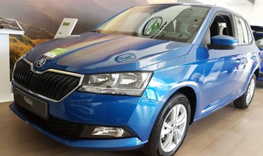 захисна накладка заднього бампера із загином Skoda Fabia III рестайл (чорна) фото