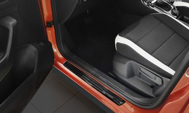 защитные накладки на пороги Volkswagen T-roc (Carbon) фото