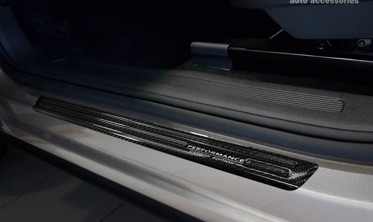 защитные накладки на пороги Volkswagen Tiguan II / Volkswagen Allspace (Carbon) фото