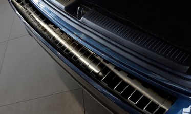 захисна накладка на бампер Mercedes B W247 чорна фото