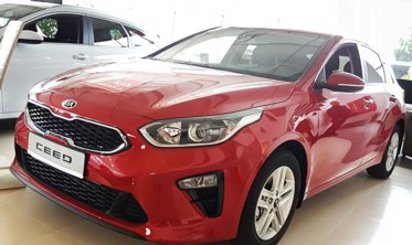 захисна накладка на бампер із загином Kia Cee&d III сталь фото