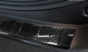 защитная накладка на бампер Toyota Rav4 V Carbon  фото