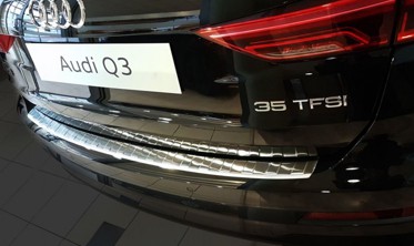 захисна накладка на задній бампер Audi Q3 II фото